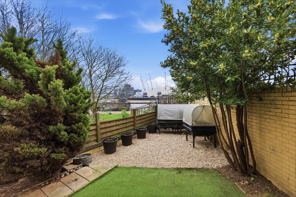 Property photo 3 of 25 Photo 3