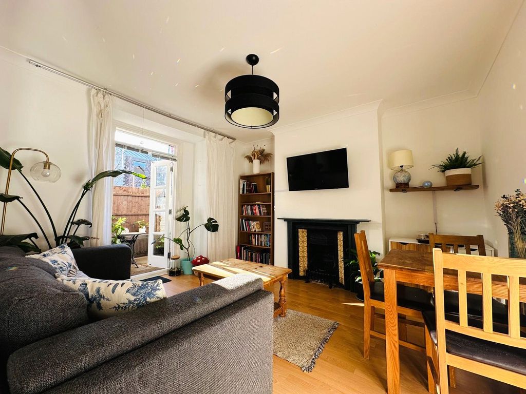 Property photo 2 of 21 Picture 2