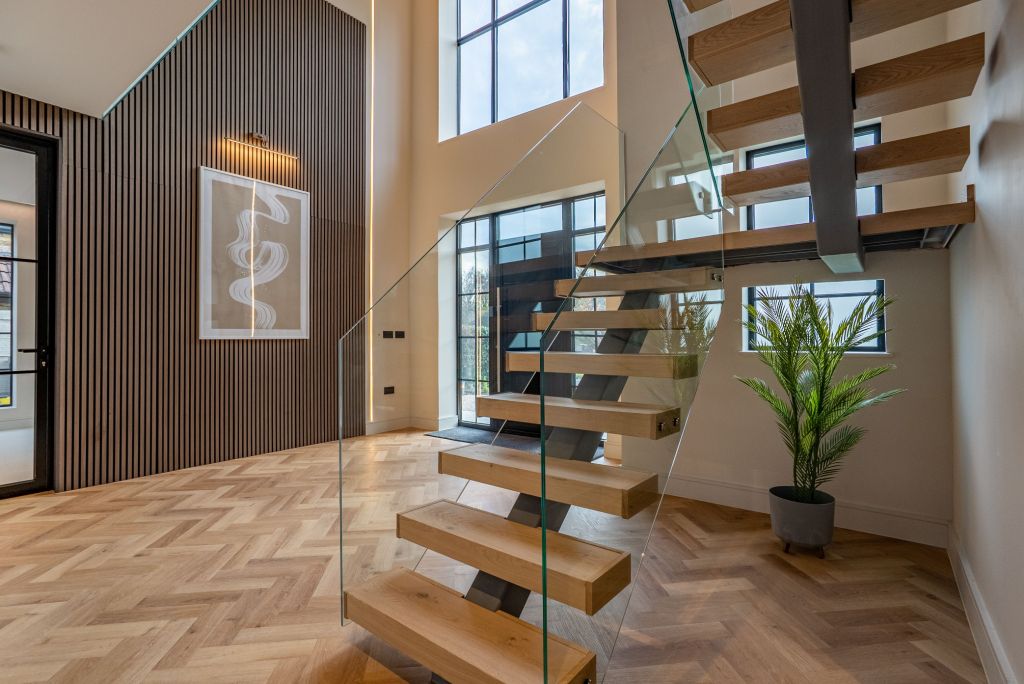 Property photo 2 of 20