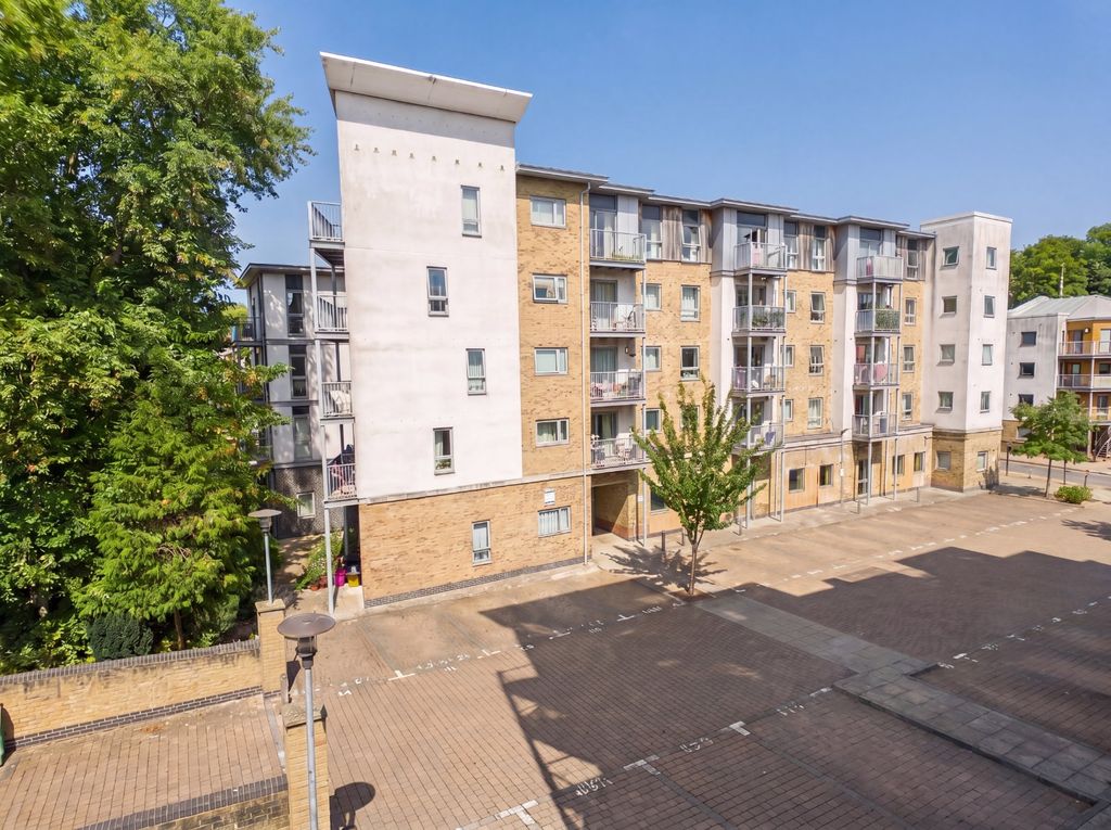 Property photo 1 of 6 Picture No. 14