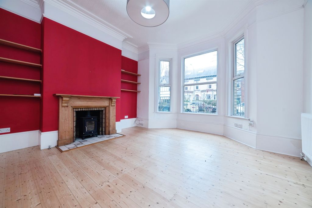 Property photo 2 of 27