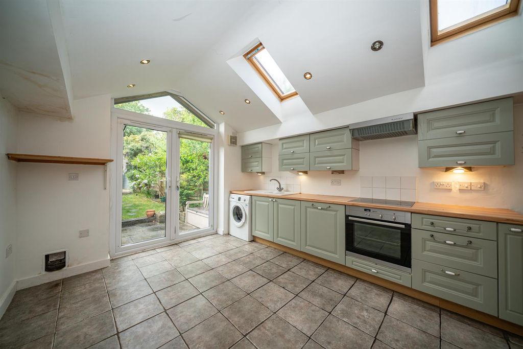 Property photo 3 of 26 24-Tyttenhanger-Green-3615.Jpg