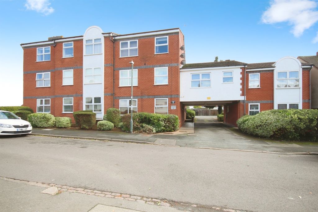 Property photo 1 of 13