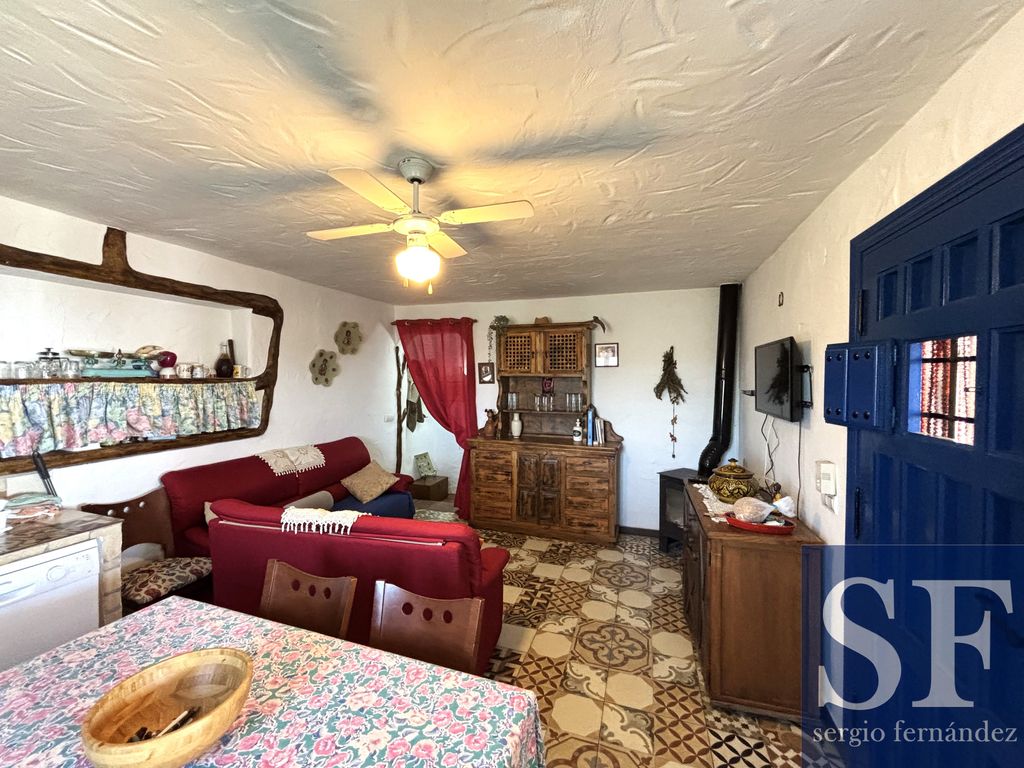 Property photo 3 of 20