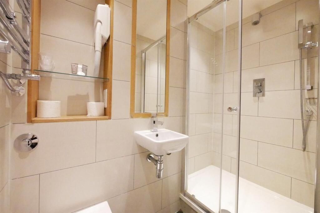 Property photo 2 of 4