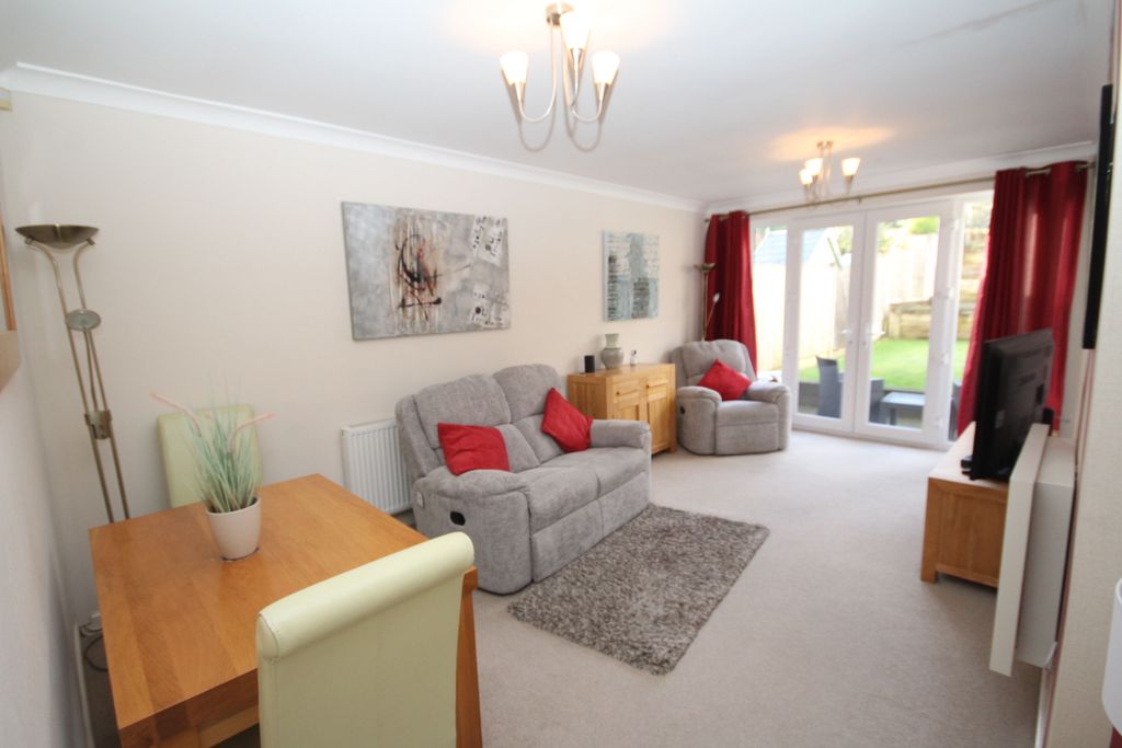 Property photo 2 of 11 Photo