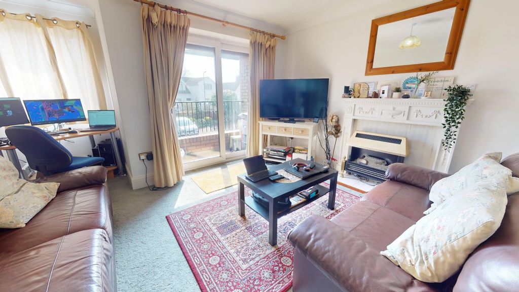 Property photo 2 of 9