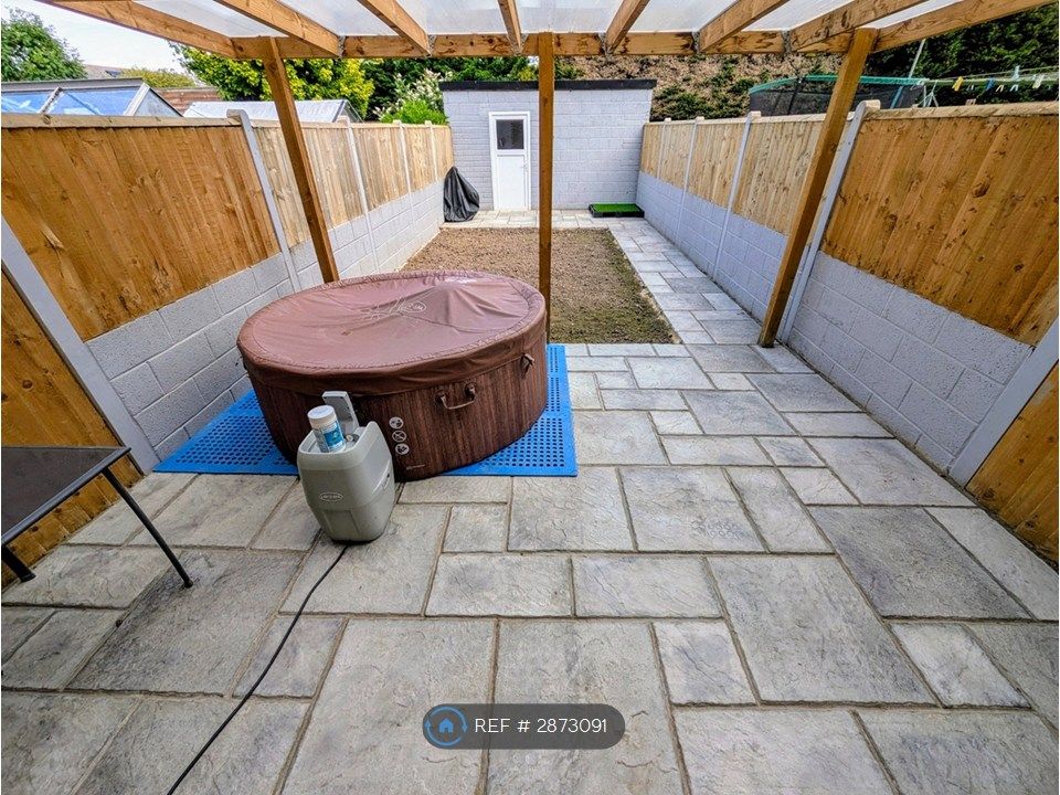 Property photo 3 of 32