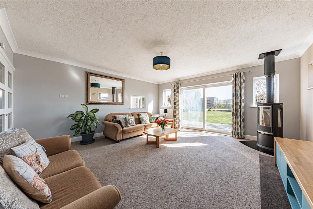 Property photo 3 of 49 L J Imaging-2.Jpg