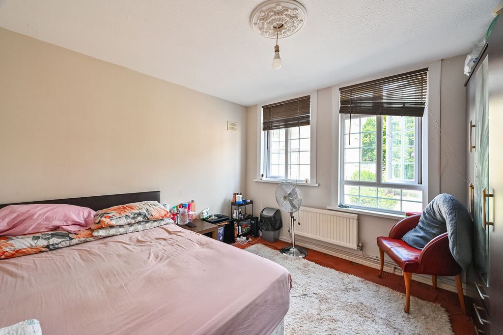 Property photo 3 of 19
