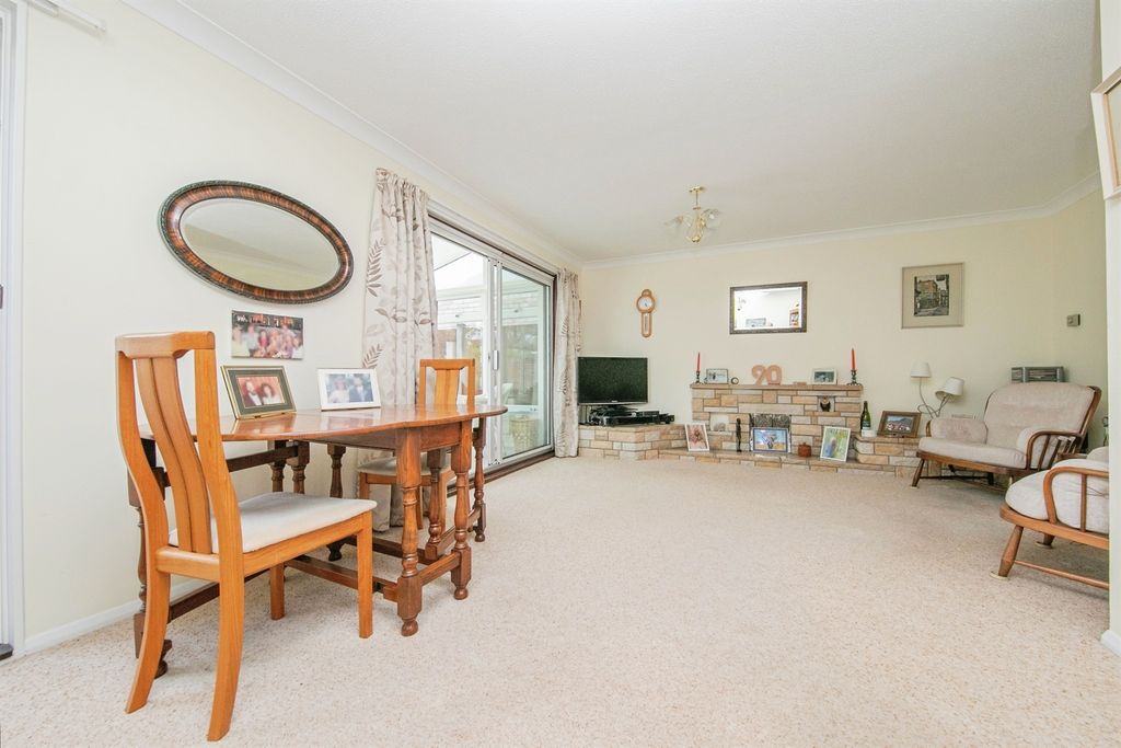 Property photo 3 of 21