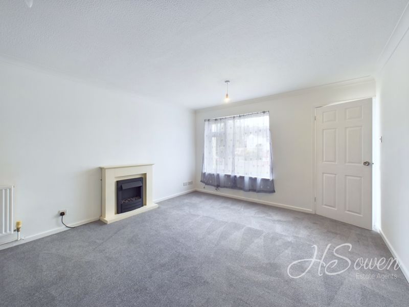 Property photo 3 of 14 Photo 8