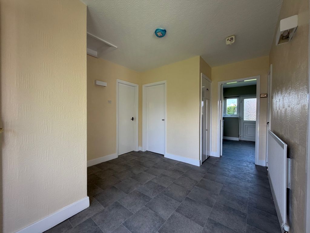 Property photo 3 of 16 Image