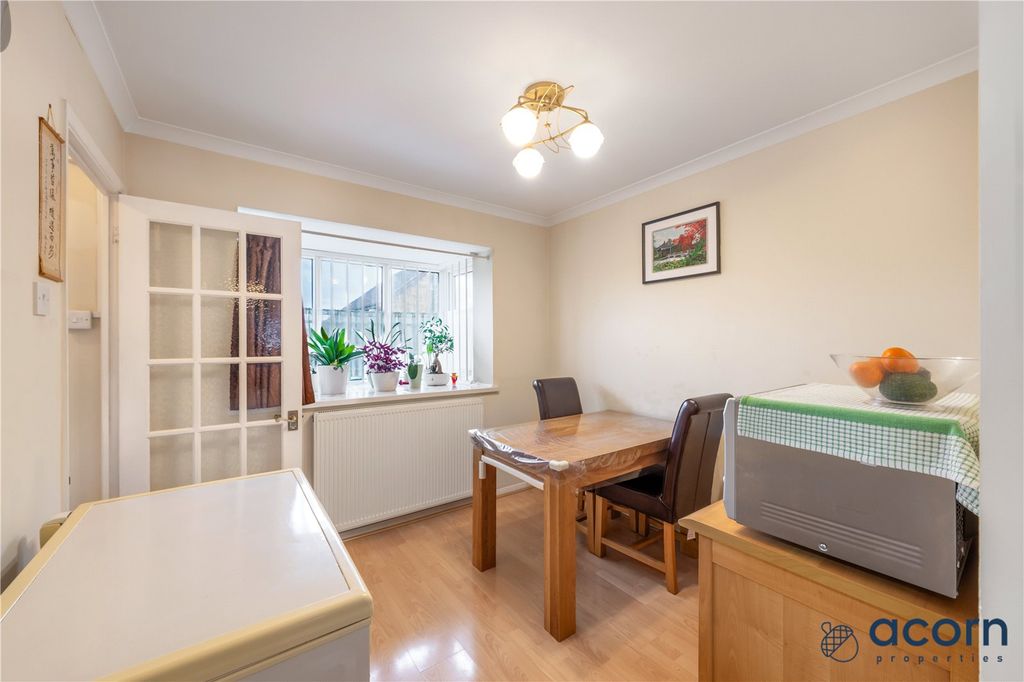 Property photo 2 of 16 Picture No. 03