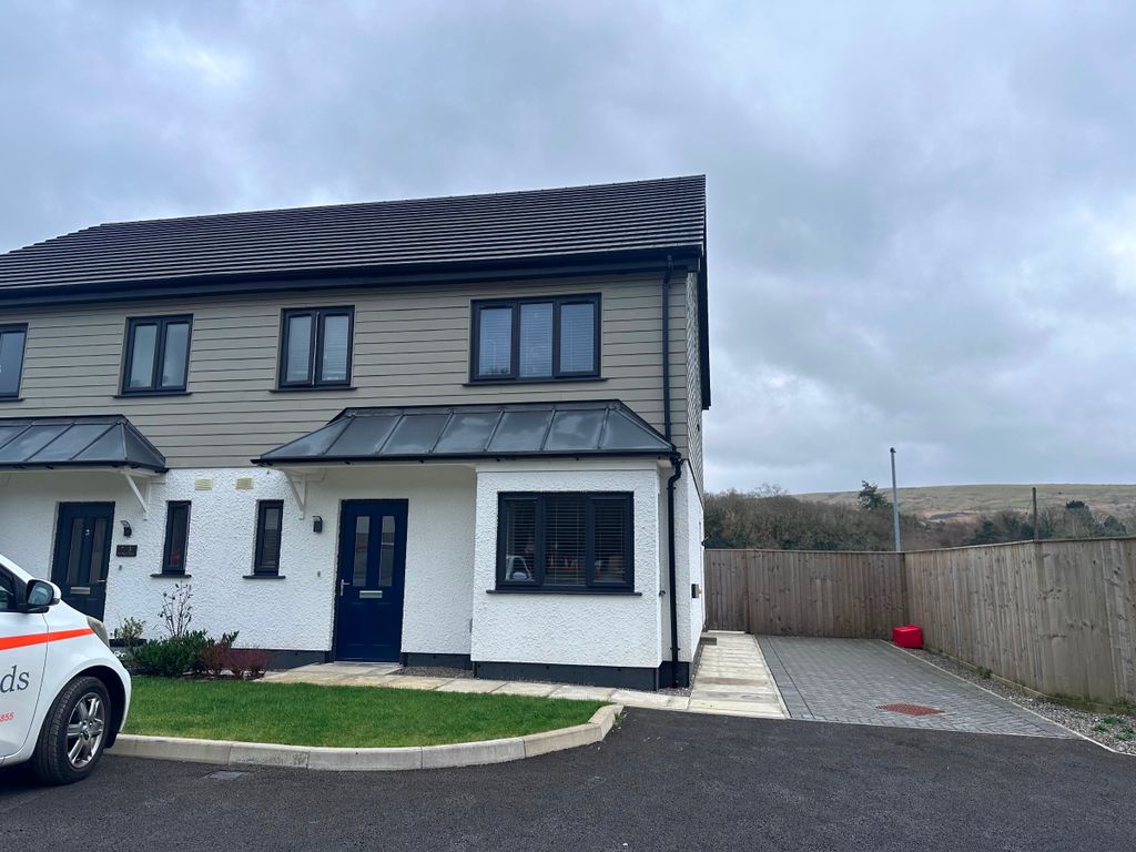 Property photo 1 of 3