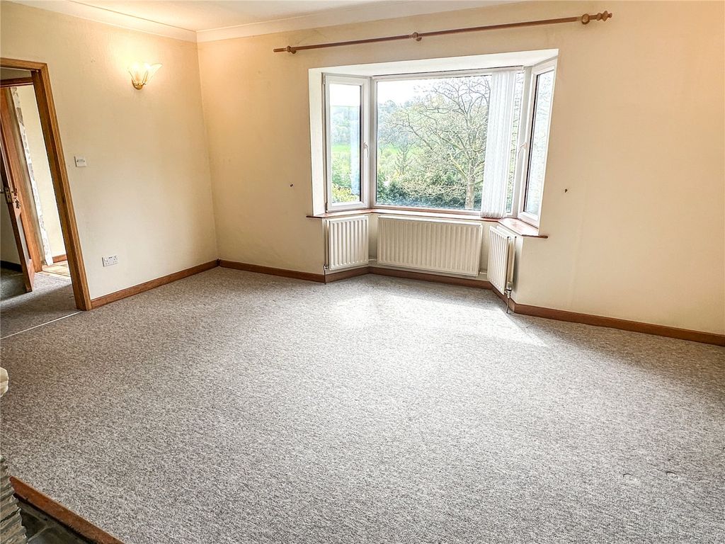 Property photo 3 of 21 Picture No. 34