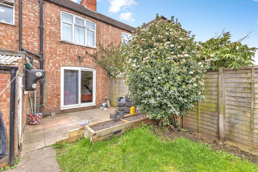 Property photo 3 of 13