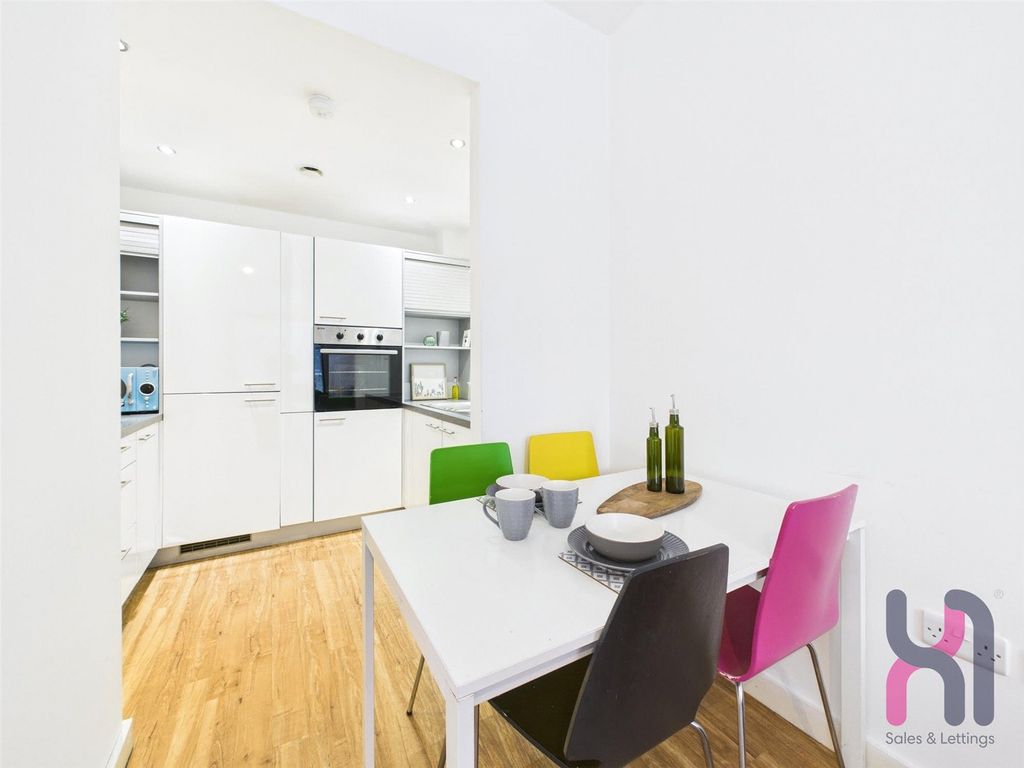 Property photo 3 of 13 Picture No. 42