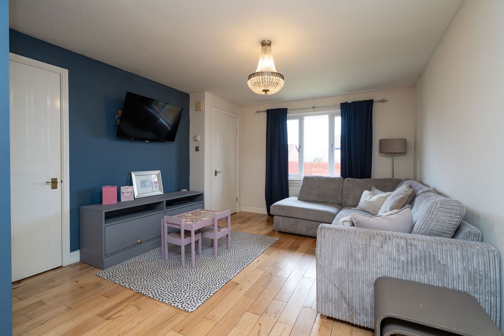 Property photo 2 of 21 Property Image 2