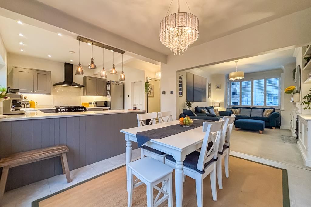 Property photo 2 of 20 Kitchen/Diner And Lounge