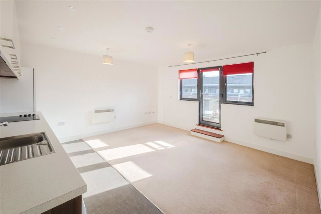 Property photo 2 of 13