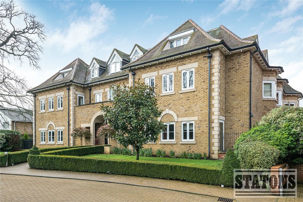 Property photo 2 of 26 Picture No. 98