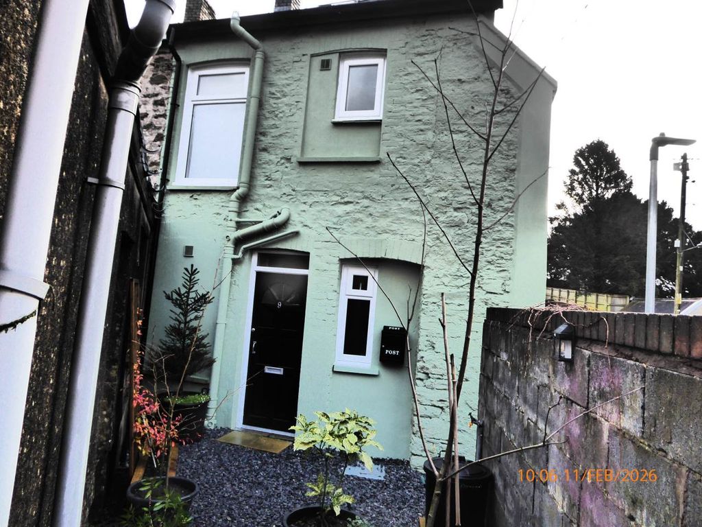 Property photo 1 of 11 P1120379