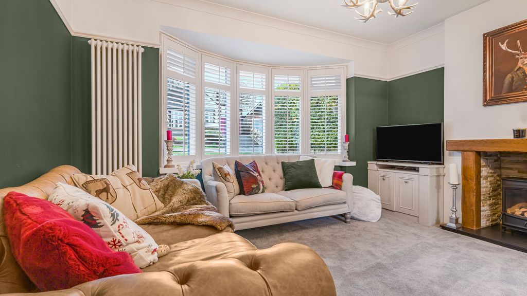 Property photo 3 of 32