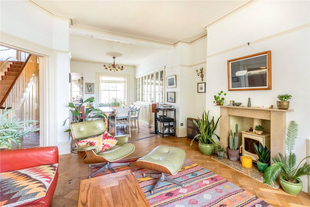 Property photo 3 of 30 Picture No. 10