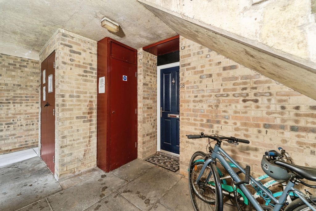 Property photo 3 of 19