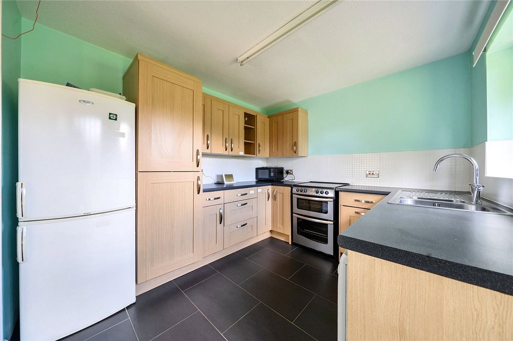 Property photo 3 of 20 Kitchen