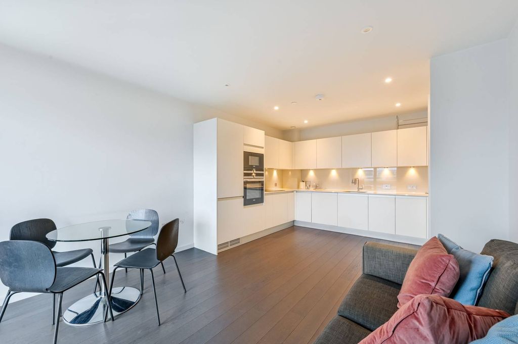 Property photo 1 of 5