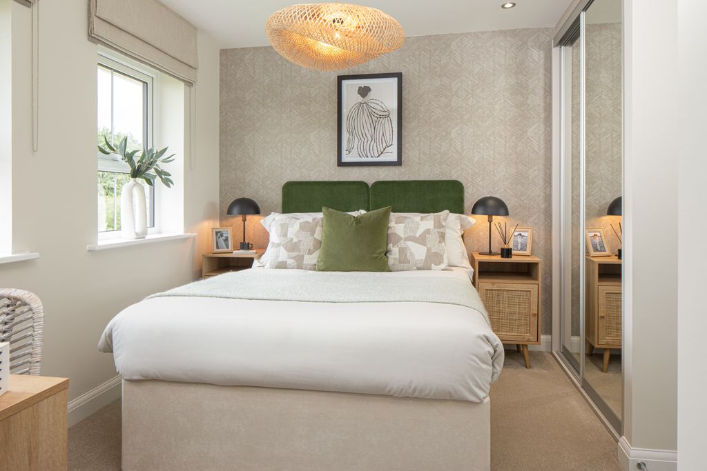 Property photo 3 of 7 En Suite Main Bedroom 3 Bedroom Home