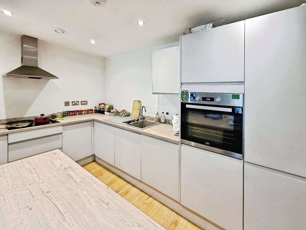 Property photo 3 of 9 Picture No. 12