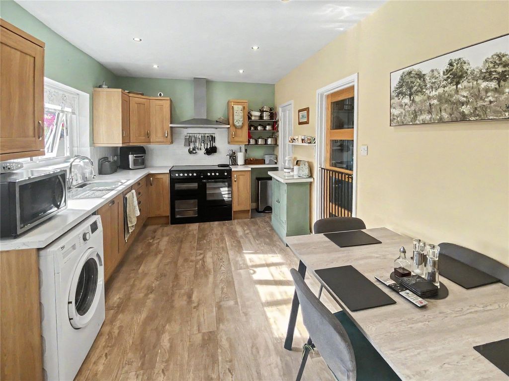 Property photo 3 of 15 Kitchen