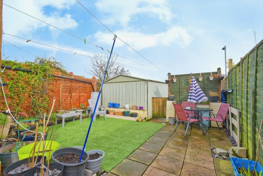 Property photo 3 of 15