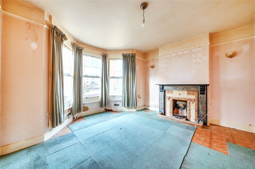 Property photo 2 of 19 Picture No. 03