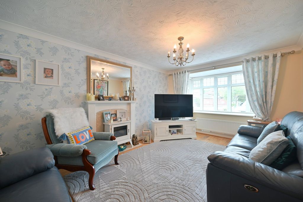 Property photo 2 of 24