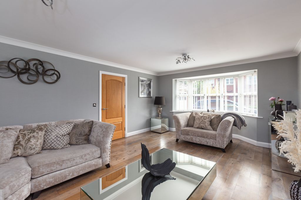 Property photo 3 of 33