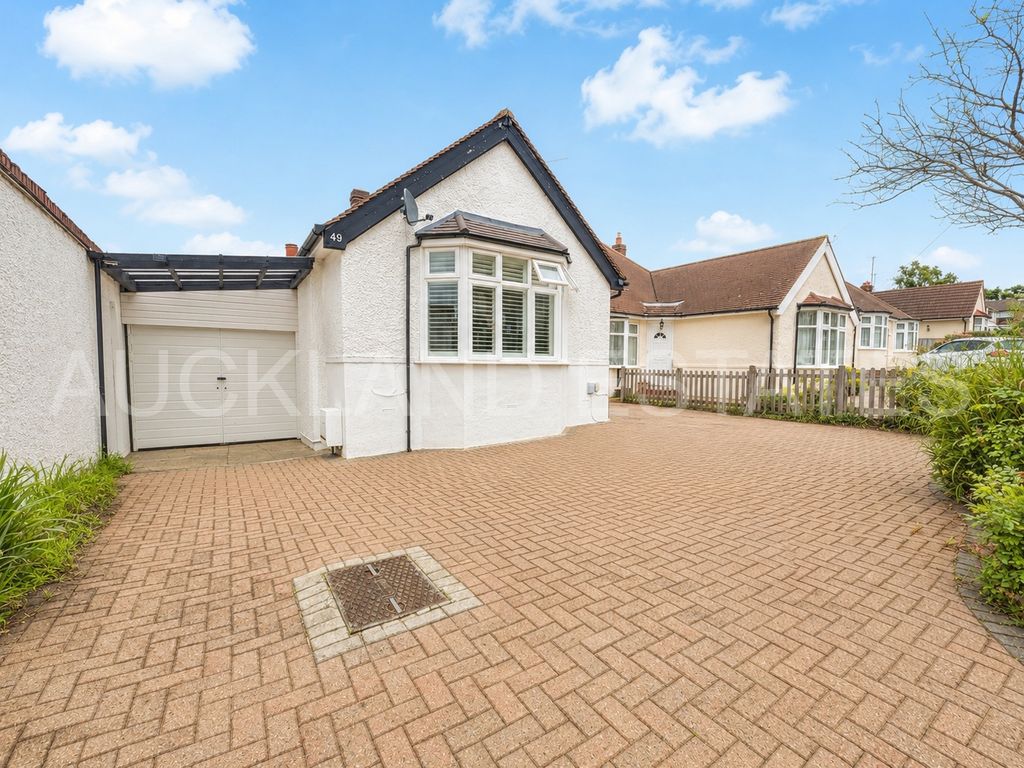 Property photo 1 of 29 Image00007