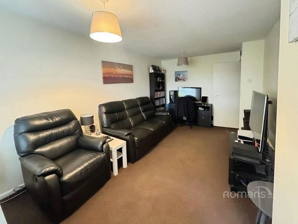 Property photo 3 of 11 Pbox-Img.Jpg