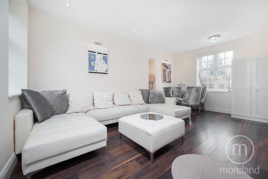 Property photo 2 of 14 2971994