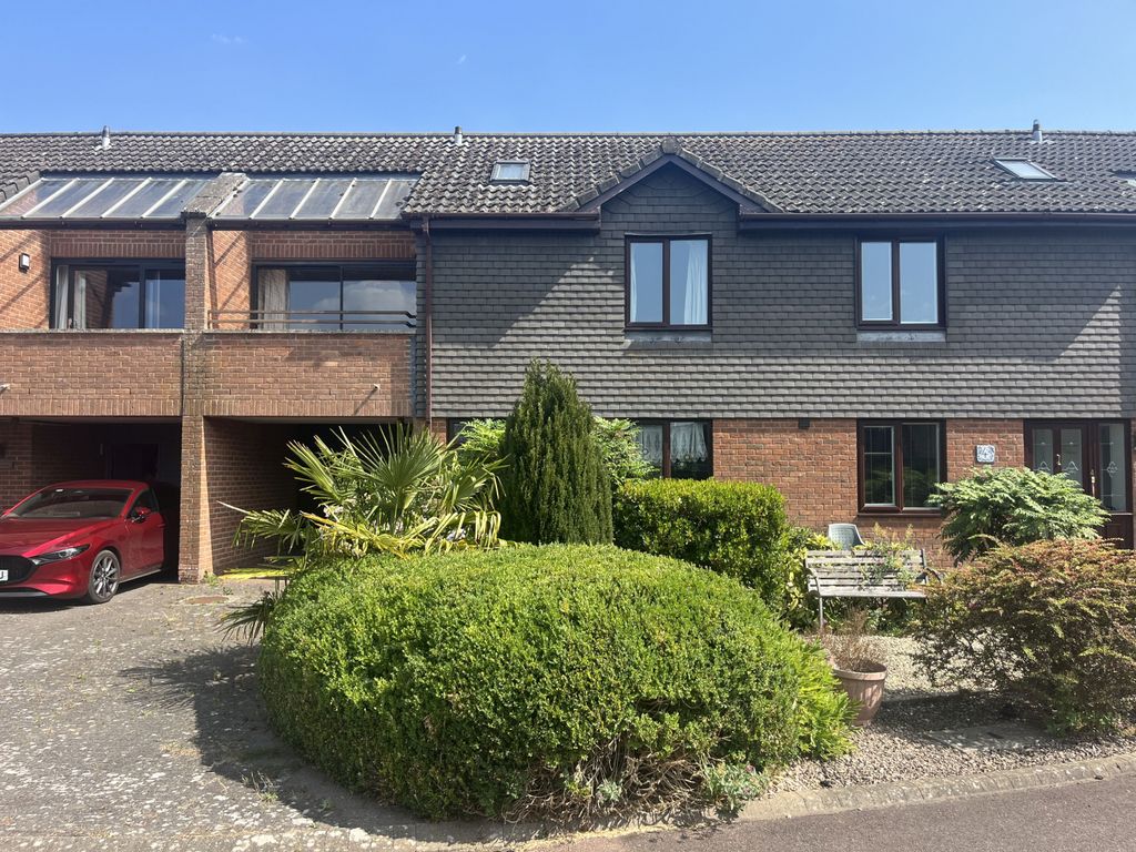 Property photo 1 of 19 2 Bedroom Terraced For Sale