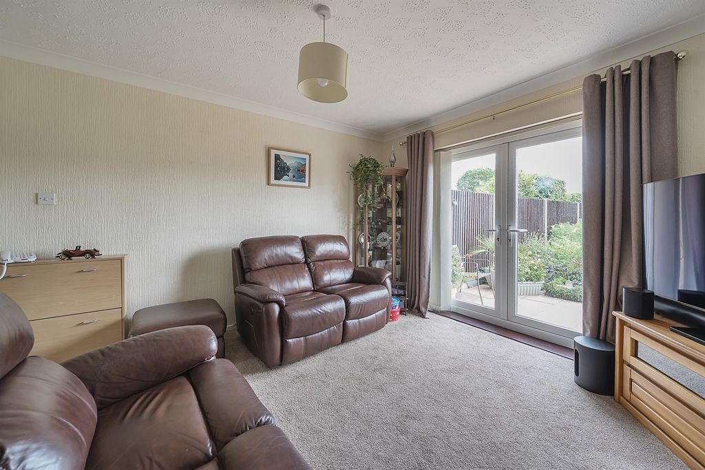 Property photo 3 of 19