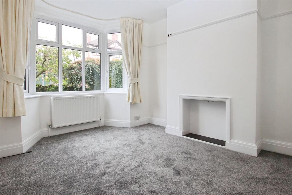 Property photo 2 of 24 Dining Room