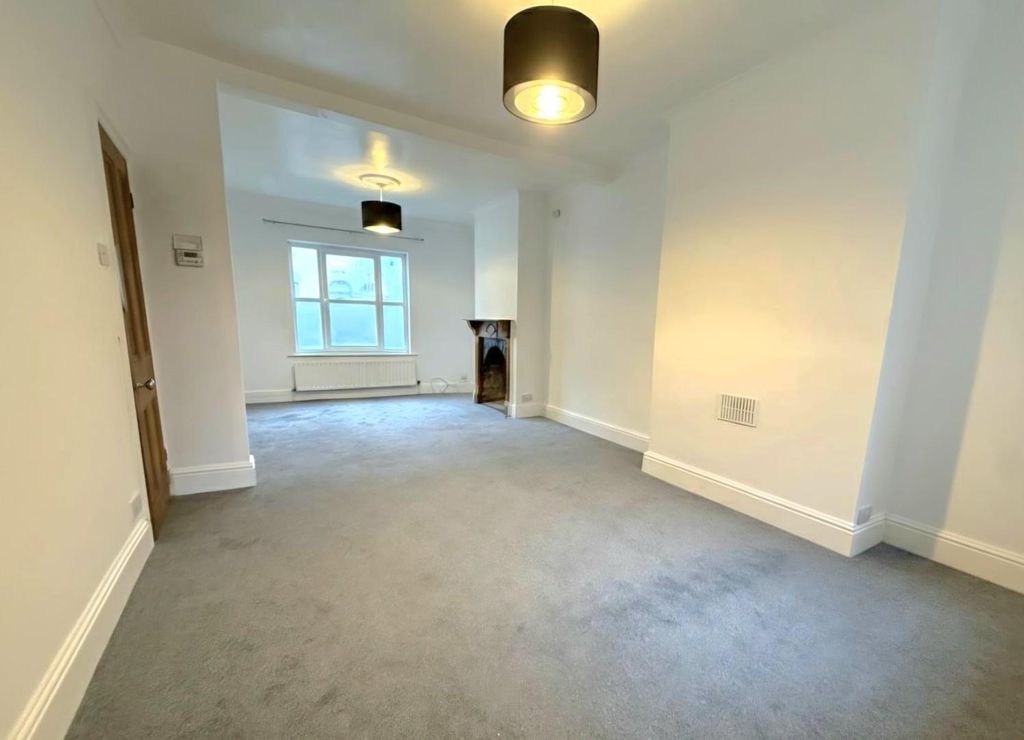 Property photo 2 of 8 Img-20260219-Wa0001.Jpg