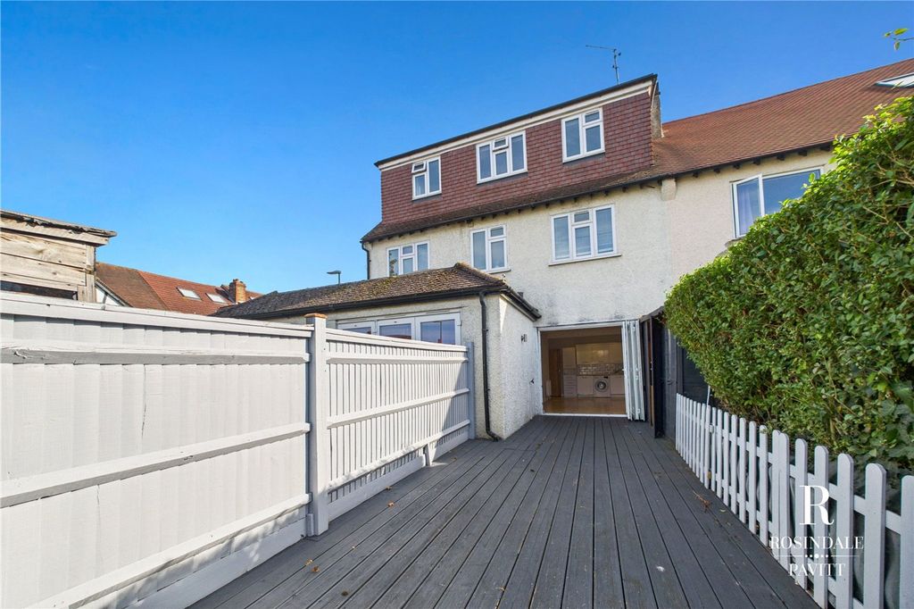 Property photo 2 of 15