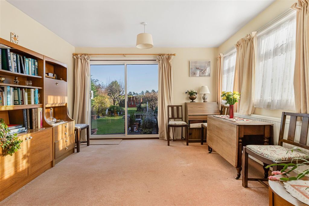 Property photo 3 of 15 28_69714.Jpg