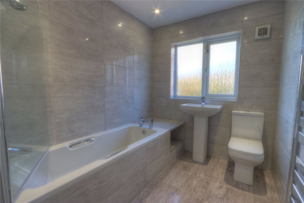 Property photo 3 of 11 Picture No. 08