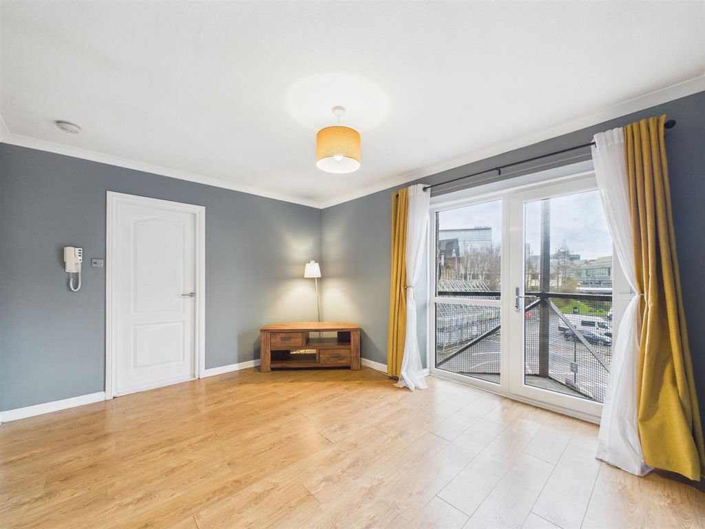 Property photo 2 of 16 Cam03782G0-Pr0277-Still016_Alt.Jpg